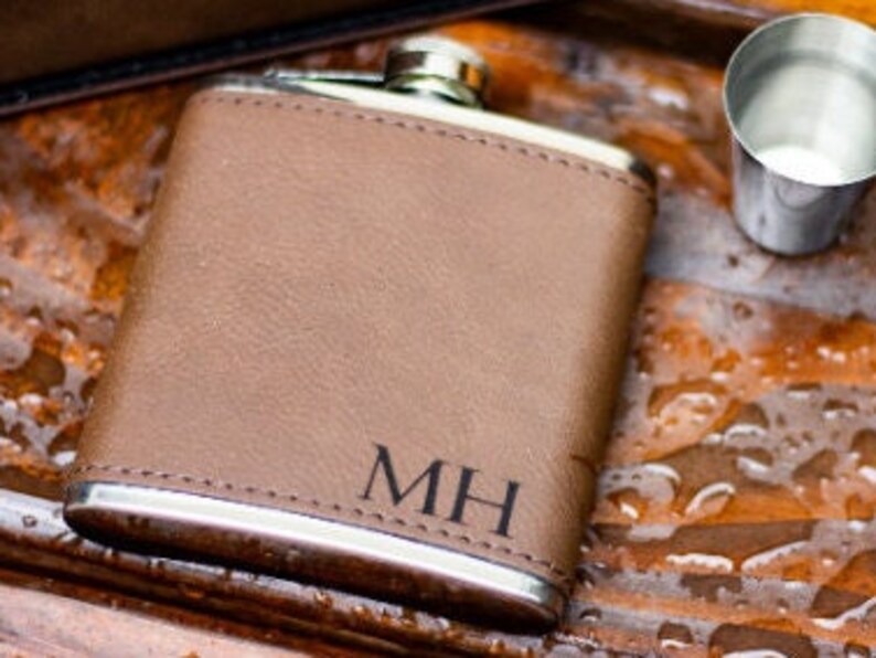 Personalized Groomsmen Gift Box Leather Hip Flask, Groomsmen Proposal, Custom Bachelor Party Gift, Engraved Groomsman Flask Gift Box. image 3