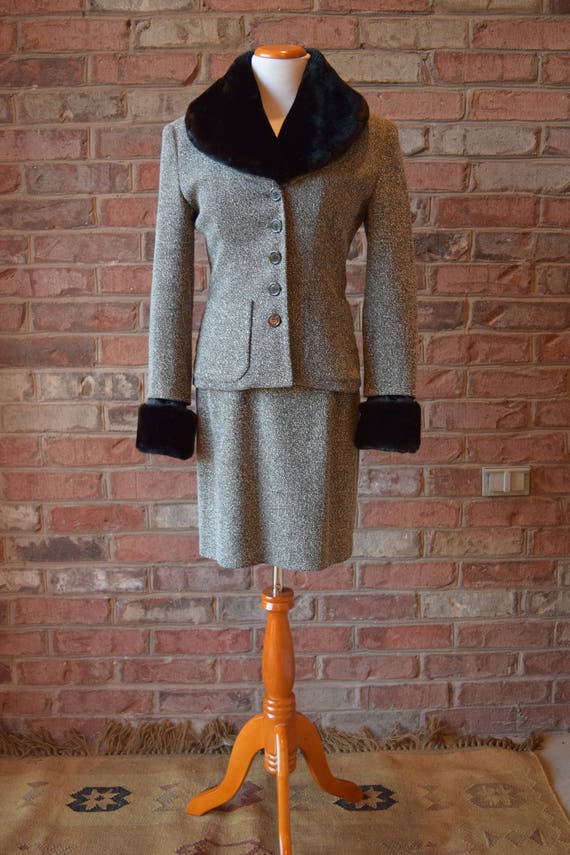 80s FAUX FUR SUIT with removable cuffs and collar