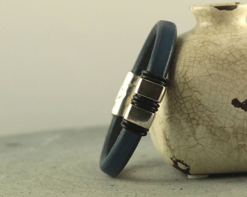 Magnetic Bracelet Cuff Bracelet Bohemian Bracelet Navy Leather Bracelet Regaliz Leather Mens Leather Mens Gift Men Leather Bracelet