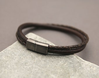 Men's Leather Bracelet with Stainless Steel Clasp - Trendy and Masculine Look