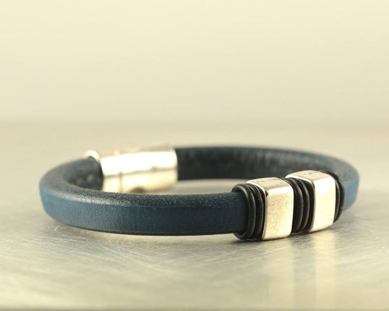 Magnetic Bracelet Cuff Bracelet Bohemian Bracelet Navy Leather Bracelet Regaliz Leather Mens Leather Mens Gift Men Leather Bracelet