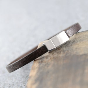 Brown unisex bracelet. Viking bracelet men. Thin leather bracelet