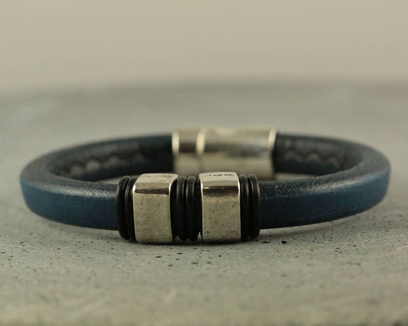 Magnetic Bracelet Cuff Bracelet Bohemian Bracelet Navy Leather Bracelet Regaliz Leather Mens Leather Mens Gift Men Leather Bracelet