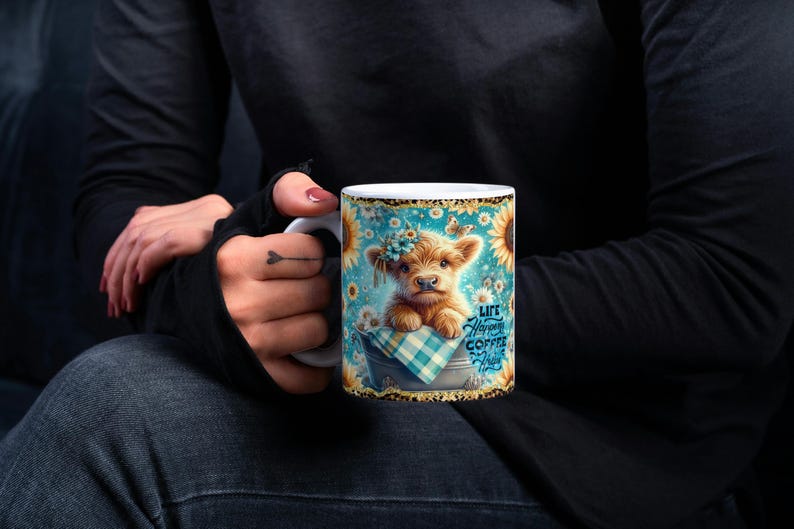 Emballage pour tasse Vache Highland PNG | La vie peut arriver, le café aide | Motif sublimation 11 oz 15 oz | Mug vache mignonne image 3
