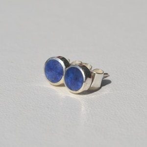 Munarana - Mini-studs : sodalite and sterling silver