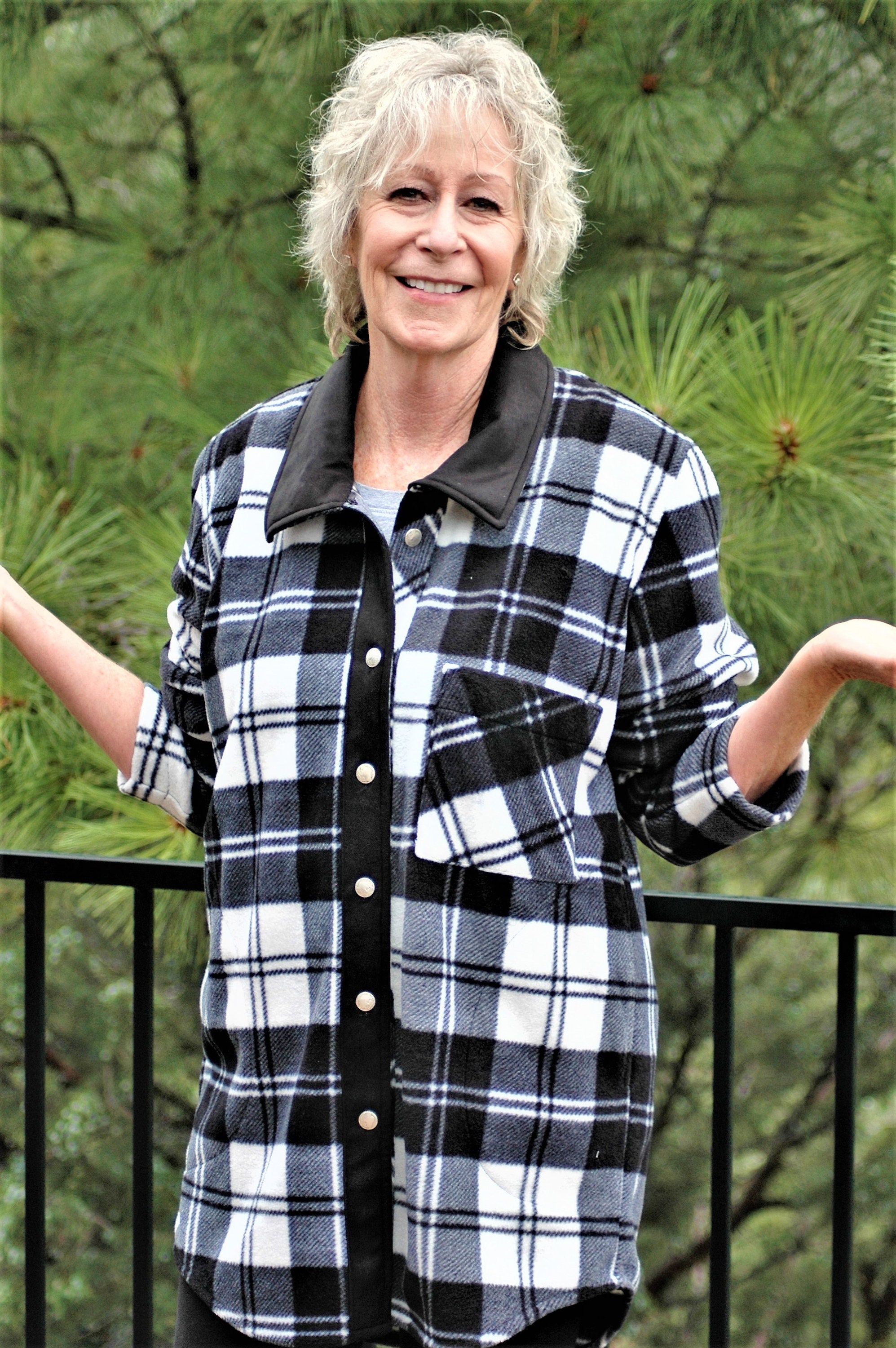 Black and white buffalo plaid pullover sale