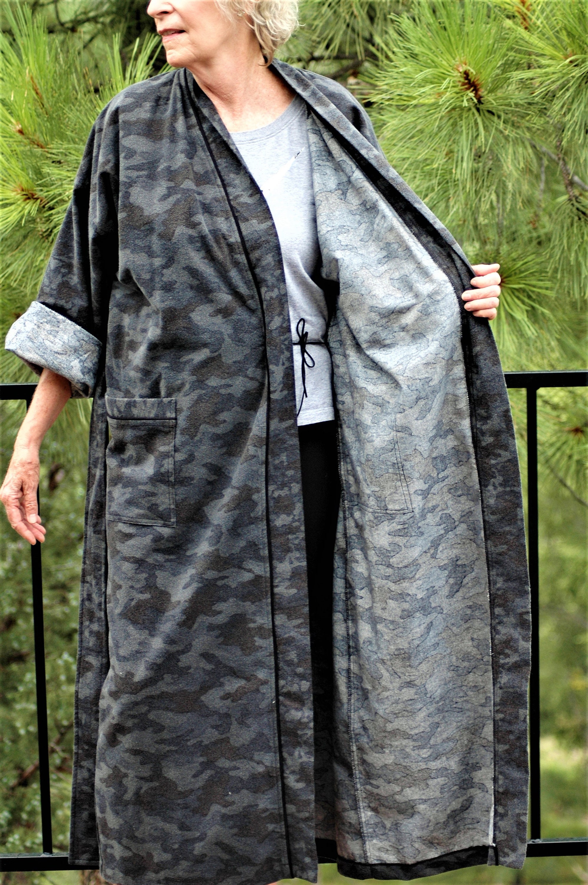 camo changing robe