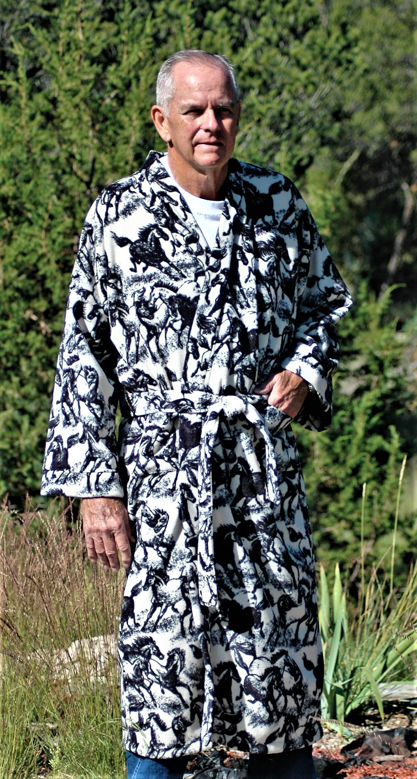 Luxury abound in this robe with white back ground and horses in black