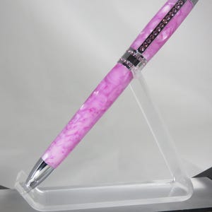 Ballpoint twist pen, &quot;Princess&quot; style in pink acrylic with bright chrome hardware with pink Swarovski crystals, my Item 105273