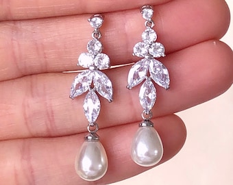 Boucles d&#39;oreilles en strass en cristal de mariée plaqué or 18 carats Boucles d&#39;oreilles en perles de mariée Boucles d&#39;oreilles en strass de mariée