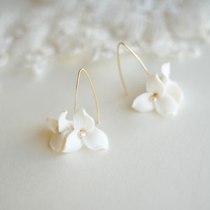 Braut Ohrringe Keramik Blume Ohrringe Braut Blume Ohrringe Hochzeitsschmuck Brautjungfer Ohrringe Hochzeit Ohrringe