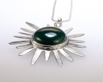 Silver, Green Agate Star Necklace for women. Treat yourself to this unique, and contemporary necklace, an ideal gift her