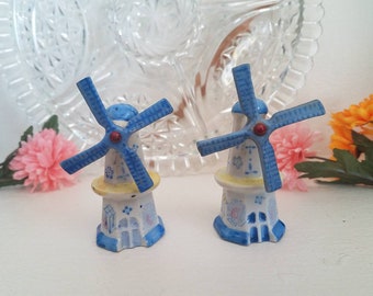Vintage Windmill Salt & Pepper Shakers - Made in Occupied Japan