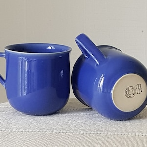2er Set Höganäs Keramik Schweden Vintage Blaue Keramiktassen, Tassen. Schwedisches skandinavisches Design, Küchengeschirr