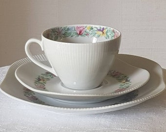 Upsala Ekeby Karlskrona STELLA Sweden Vintage Ceramic Trio set  Cup /Saucer/Dessert Plate. Sven Erik Skawonius design. Retro Kitchen