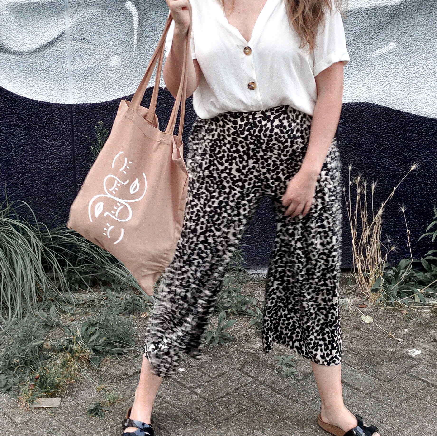 cow print hand bolsa