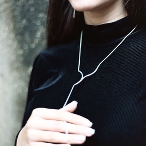 Convertible Geometric Snake Chain Lariat Necklace | Modern Minimalist Statement | Versatile Jewelry for Any Occasion