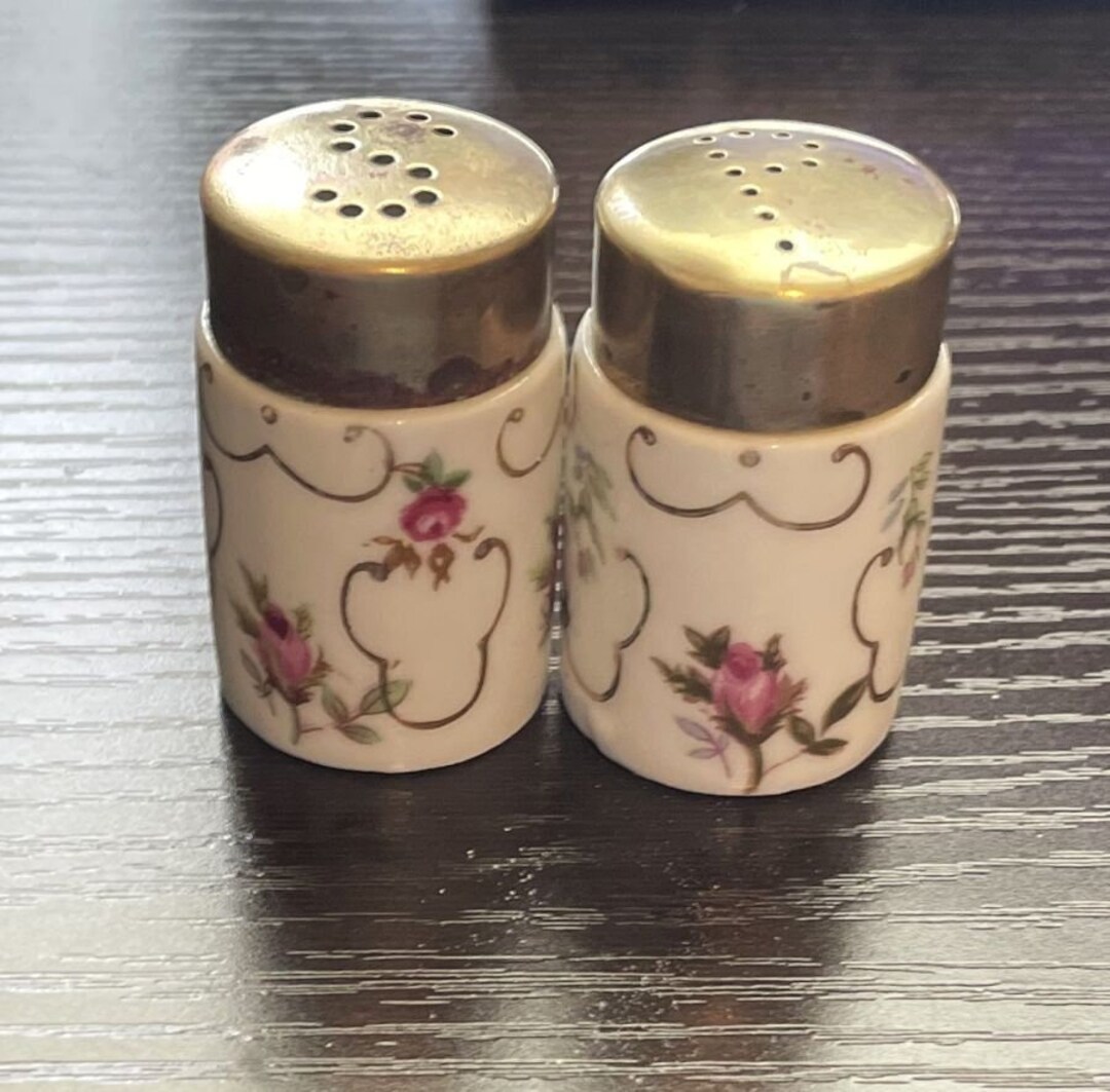 Vintage IW RICE China Salt & Pepper SHAKERS Set Red Pink Roses Gold ...