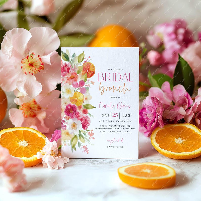 Puede incluir: Un dise&ntilde;o floral de acuarela con naranjas y limones sobre un fondo blanco. El texto de la invitaci&oacute;n dice "Join us for a Bridal Brunch honoring Camilla Davis, Sat 25 Aug, at The Kingston Residence, 22 Wildflower Lane, Castle Hill, RSVP to Ruby 345678, registered at David Jones."