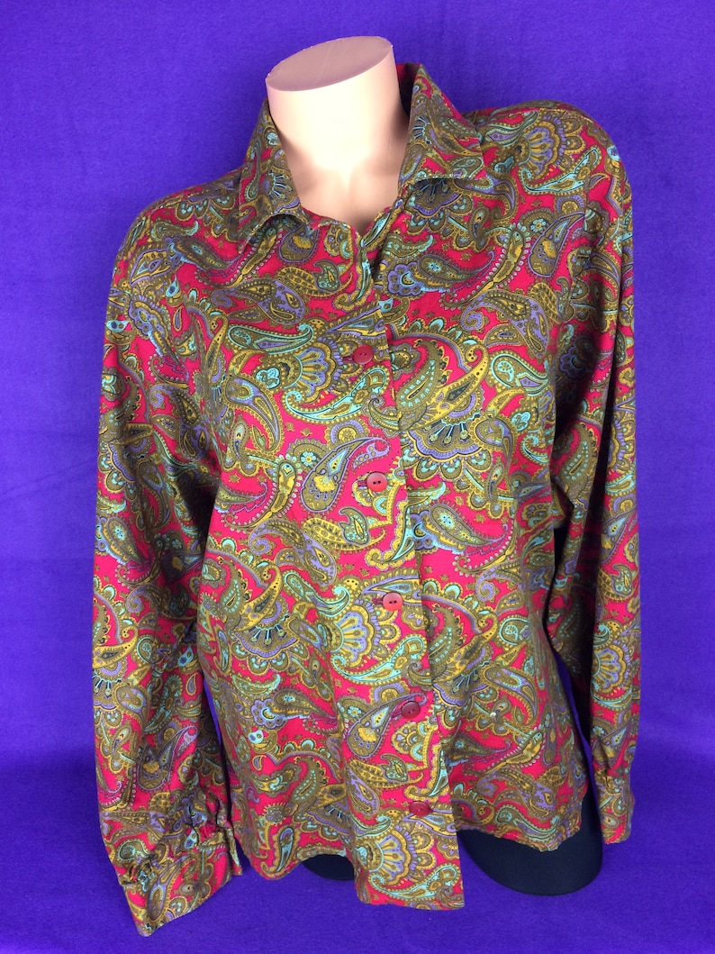 VTG 80s paisley pattern- no tag handmade long sleeve button up shirt office wear oversized wear to work multicolored