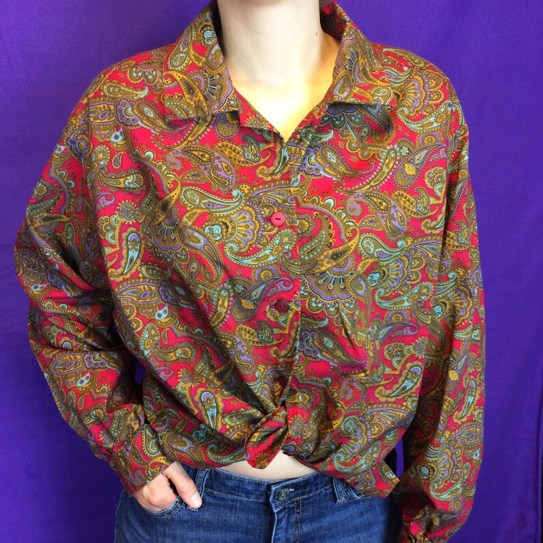 VTG 80s paisley pattern- no tag handmade long sleeve button up shirt office wear oversized wear to work multicolored