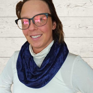 Navy Panne Velvet Infinity Loop, Dark Blue Plush Neck Wrap, Midnight Soft Luxury Cowl