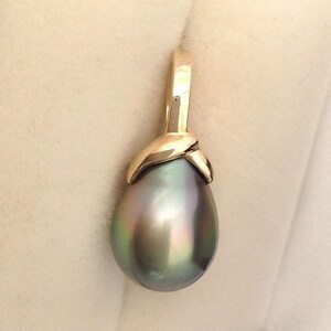 Near Perfect! Stunning, Genuine, Tahitian Pearl Pendant, South Sea Pearl, 10.2 x 13mm, AAA, 9k Solid Yellow Gold, Designer Pearl Jewellery