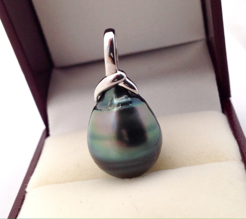 AAA Yellow Gold Tahitian Pearl White Gold 925 Sterling Silver Tahitian Pearl Pendant South Sea Pearl 9k Solid Gold 13.5 x 18mm
