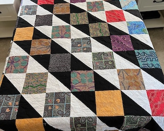 Australian Aboriginal fabric quilt in queen size