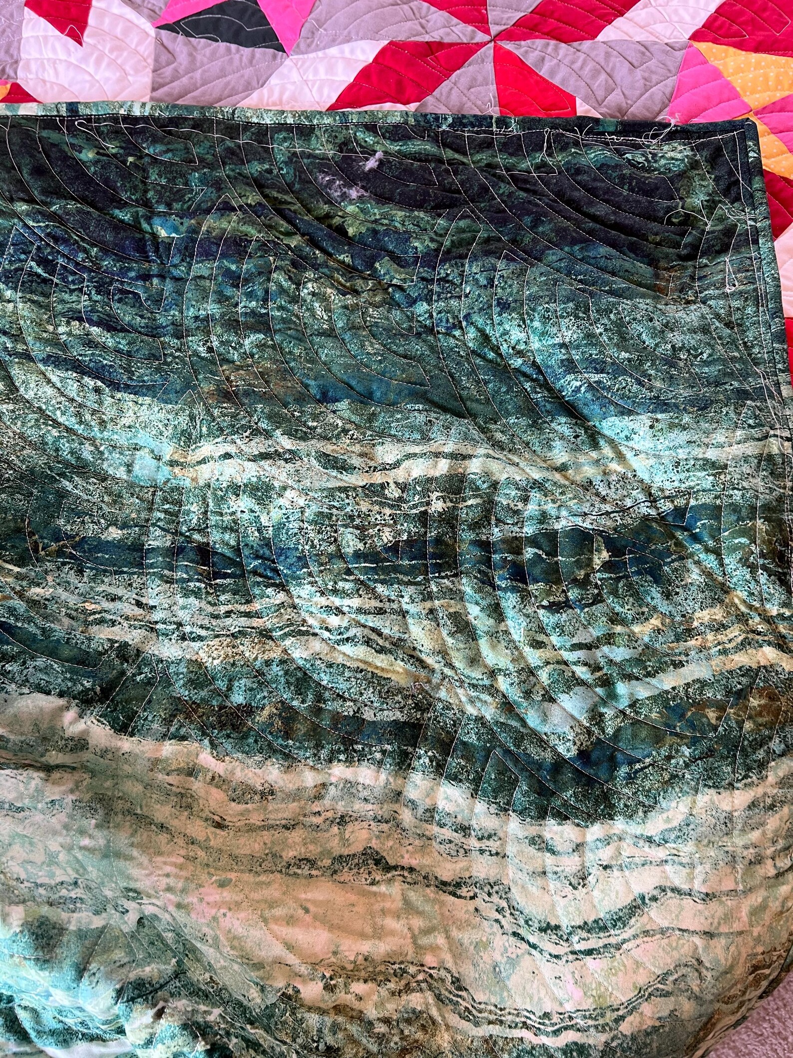 King-size Quilt in Alaska Pattern - Etsy
