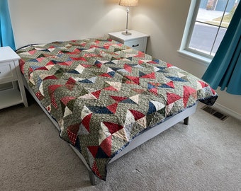 Queen sized Christmas quilt