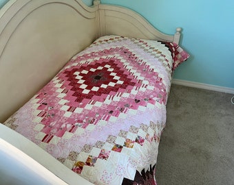 Twin size love/valentines day quilt in twin size