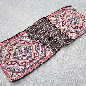 Turkish small kilim rug, Vintage doormat rug, Oriental rug, Bohemian decor, Tribal rug, Aztec decor, Saddlebag kilim rug 1.7 x 4.5 ft zd4027