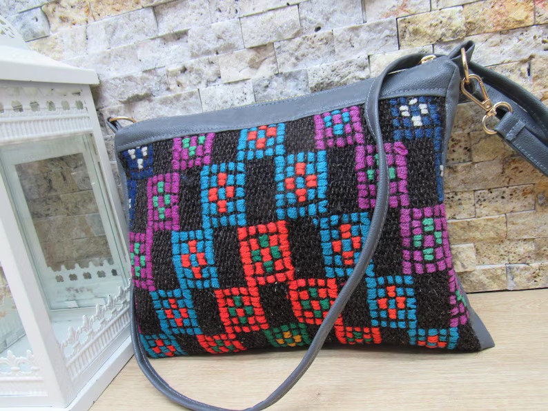 Kinza Handmade Turkish Kilim-Leather Women's Boho Bag