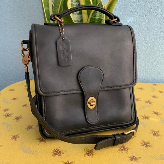 Vintage Coach Station Purse - 5130