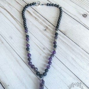 Amethyst Diffuser Necklace, Hand Knotted Crystal Necklace, 12in long Crystal Necklace, Amethyst Crystal Necklace, Put oils on Lava Rock bead