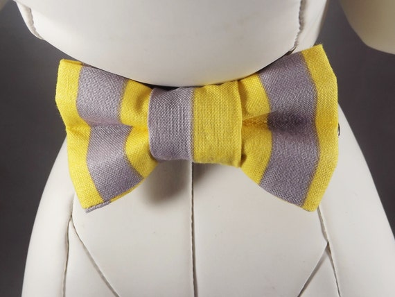 Collier pour chat, chaton collier, gris et jaune collier de chat, collier chat Breakaway, bell & Collier Fleur ou noeud papillon inclus, à rayure Collier pour chat, chaton collier, gris et jaune collier de chat, collier chat Breakaway, bell & Collier Fleur ou noeud papillon inclus, à rayure