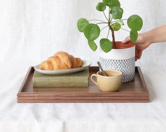 Handmade Reeded Wooden Tray: Decorative Catchall Valet