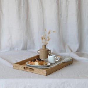 Bandeja otomana de madera de nogal con asas, reposapiés multiusos, decoración moderna para sala de estar, regalo de cumpleaños para ella. imagen 6