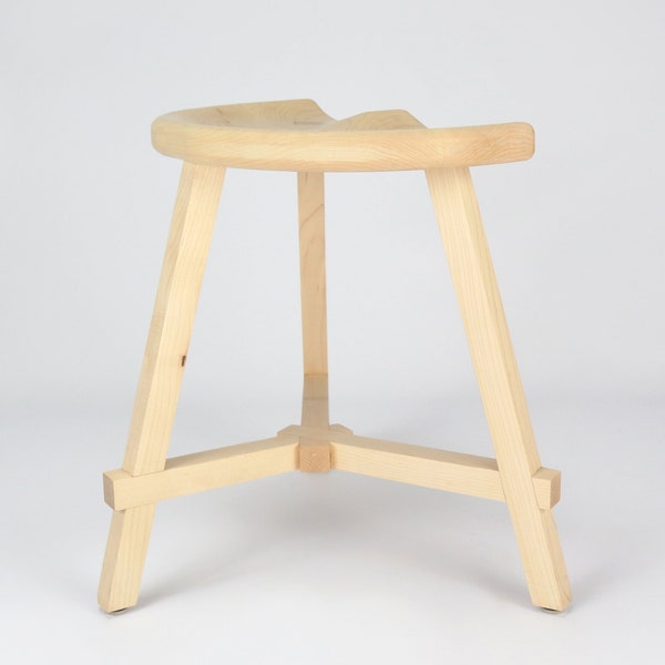Natural Wood Modern Small Saddle Vanity Stool, Maple Wooden Bathroom Stool - 45cm (17.7 inches) Height