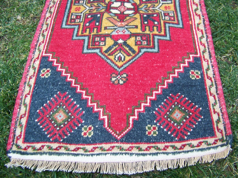 Ottoman Small Rug Turkish Anatolian Seat Cover Image 0