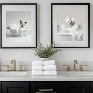 Ritratti di animali domestici personalizzati, cane in accappatoio, animale domestico nella vasca da bagno, cane con asciugamano sulla testa, parete con cane in bagno, arte con cane in bagno, regalo per animali domestici in bagno immagine 15