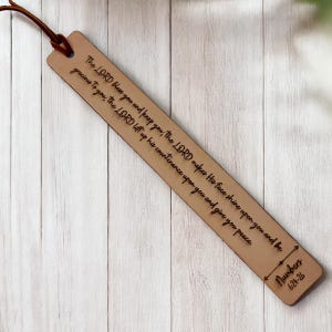 Bénédiction d&#39;Aaron Nombres 6:24-26. Marque-page en cuir véritable. Versets bibliques personnalisés disponibles