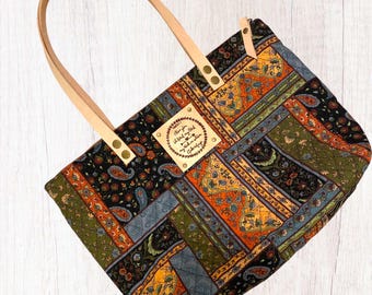 Bolso acolchado cristiano con cremallera, asas de cuero y versículo bíblico