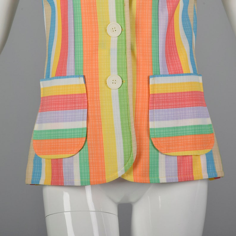 Small 1970s Rainbow Stripe Shirt Short Sleeve Button Down Casual Day Wear Patch Pockets Spring Summer 70s Vintage