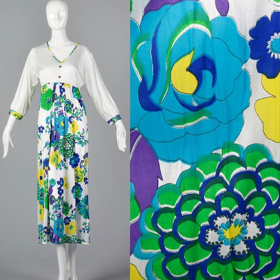 Small 1970s Nylon Nightgown Floral Print Nightgown