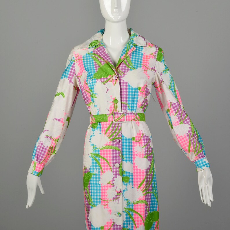 Large Maxi Dress 1970s Colorful Bright Floral Belt Long Sleeve