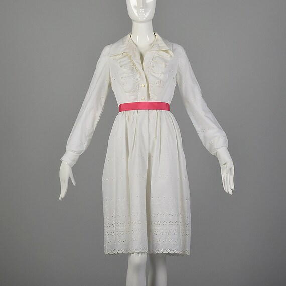 Small White Dress 1970s Eyelet Lace Cotton Romanti