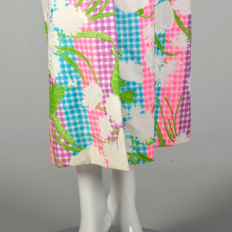 Large Maxi Dress 1970s Colorful Bright Floral Belt Long Sleeve