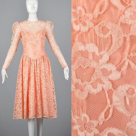 XSmall Romantic Lace Dress Keyhole Back Dress Vin… - image 1